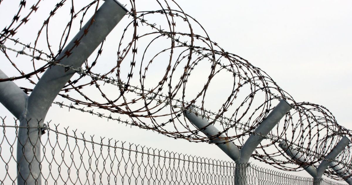 У Києві молодика за "мінування" спорткомплексу засудили до чотирьох років в’язниці