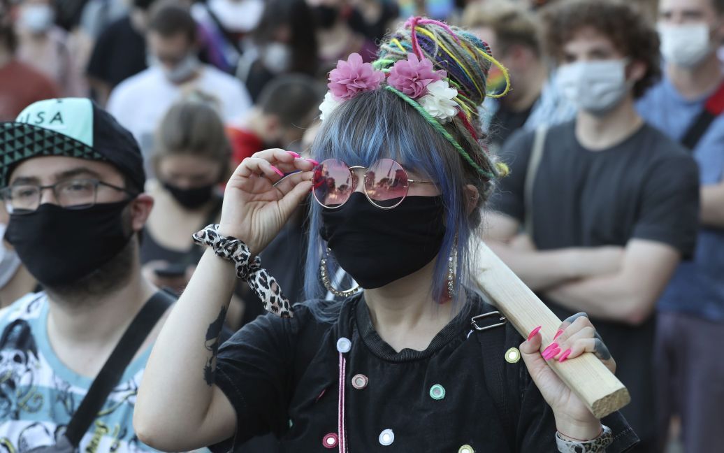 © Associated Press