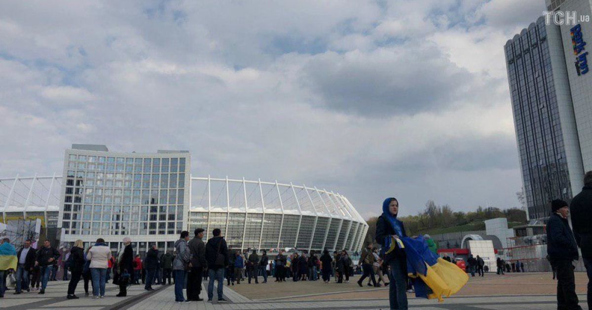 Ситуація біля Олімпійського_6 / © ТСН.ua/Юлія Желонкіна