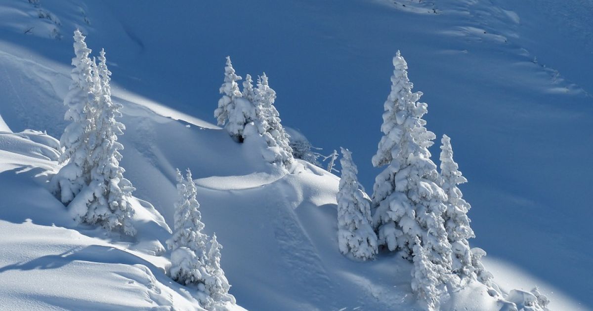 Синоптики объявили штормовое предупреждение в Украине: в каких областях разгуляется непогода