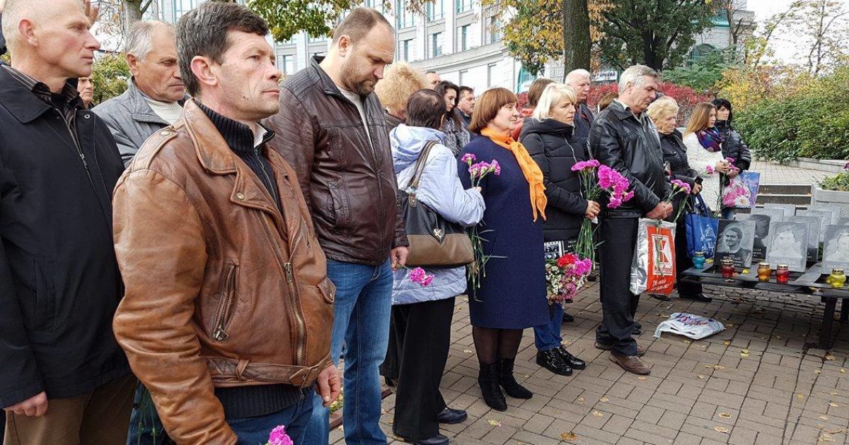молитва на інститутській_12 / © Фото Ивана Гребенюка/ТСН