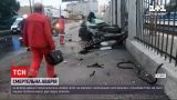 Новини України: в Одесі через шалену швидкість автівку розірвало навпіл під час удару в бетонний стовп