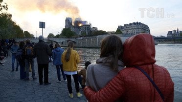 Пожежа у Соборі паризької богоматері. Обличчя_1 / © Associated Press
