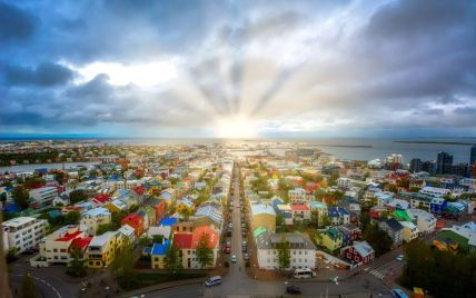 Ісландія першою в Європі повернулася до допандемічного життя і змінила правила в'їзду