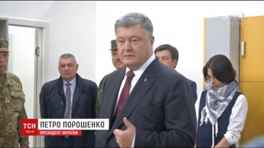 Президент пригрозил "отрубить руки" тем, кто будет воровать в армии