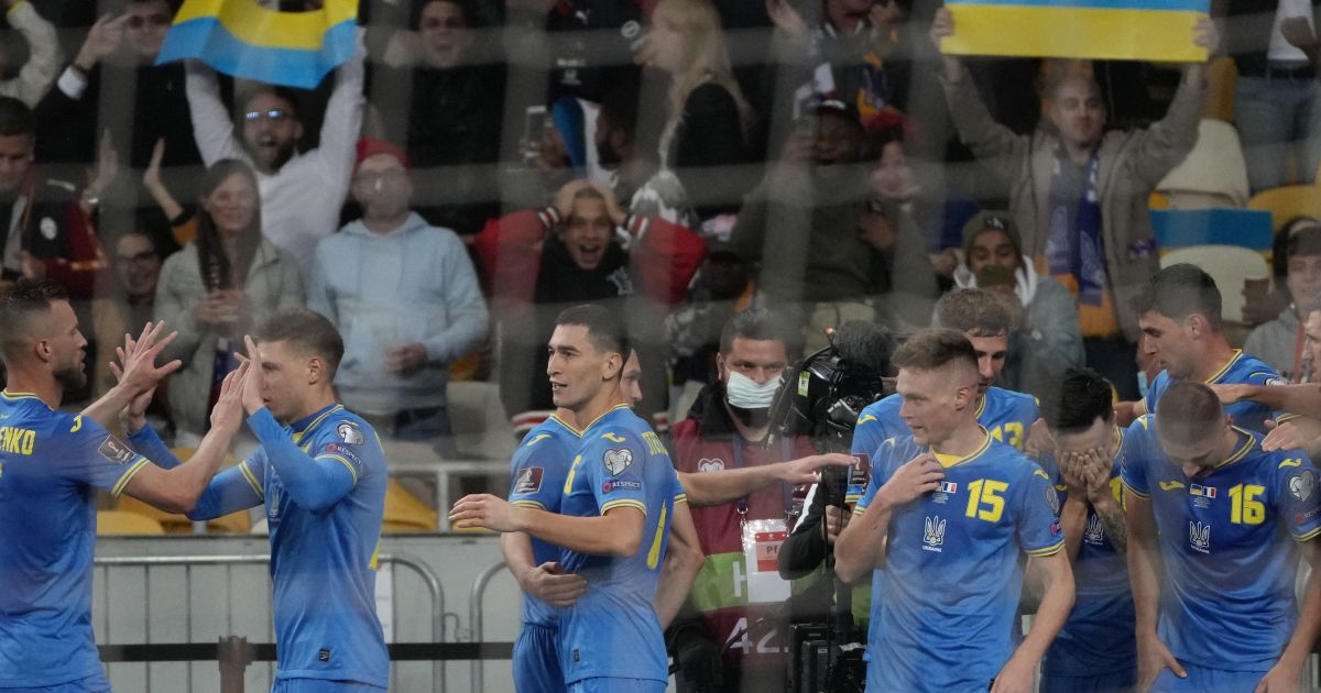Збірна України з футболу