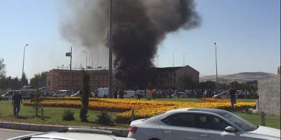 У Туреччині підірвали авто із вибухівкою під штабом поліції