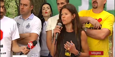 Активісти домоглися демонтажу підозрілого паркану навколо Чернечого лісу на Київщині