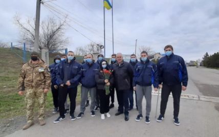 Українські моряки про аварію у Чорному морі: Судно переломилося посеред ночі