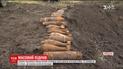 Саперы прочесывают леса Киевщины в поисках неразорвавшихся снарядов