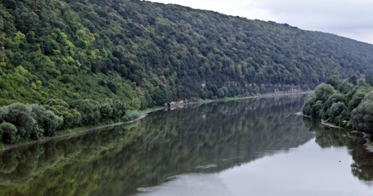В Ивано-Франковской области дожди на полтора метра подняли уровень воды в реках