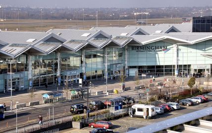 В Британии из-за вспышки коронавируса аэропорт переоборудуют в морг