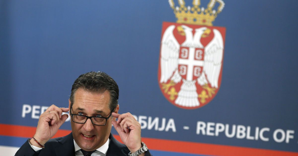 Вице-канцлер Австрии подал в отставку из-за скандала с финансированием РФ