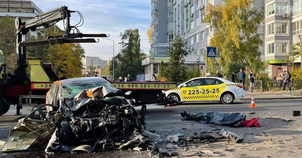 Аварія на Лук'янівці_7 / © Фото Олени Гущик/ ТСН (https://tsn.ua/)