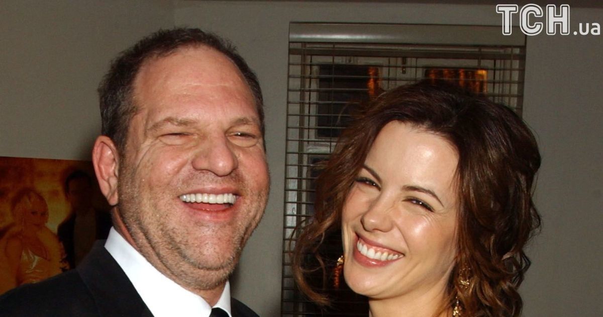 Бекинсейл заявила, что стала жертвой домогательств Вайнштейна еще несовершеннолетней