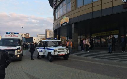 У Мінську в торговому центрі 17-річний хлопець бензопилою убив жінку