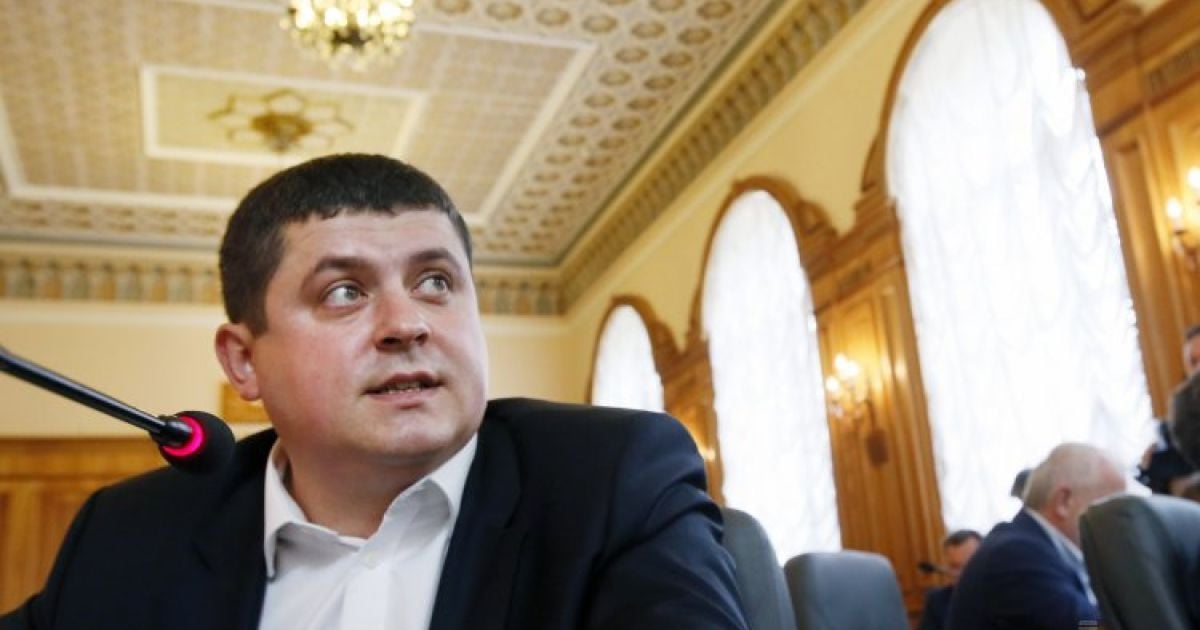 Председатель фракции "Народный фронт" Максим Бурбак