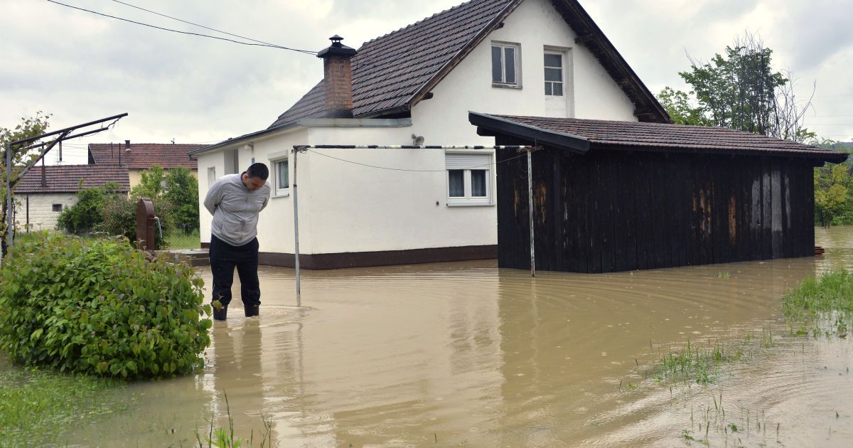 На Балканах идут масштабные дожди, Босния уже страдает от наводнений