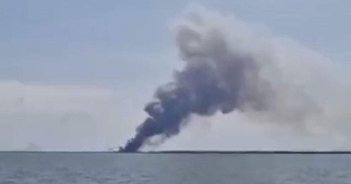 В Черном море получил повреждения разведывательный корабль РФ "Иван Хурс", есть раненые