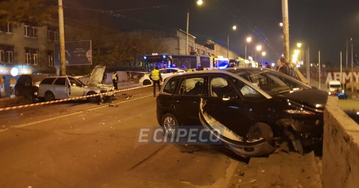 ДТП на Шулявському шляхопроводі в Києві_10 / © Еспресо.TV