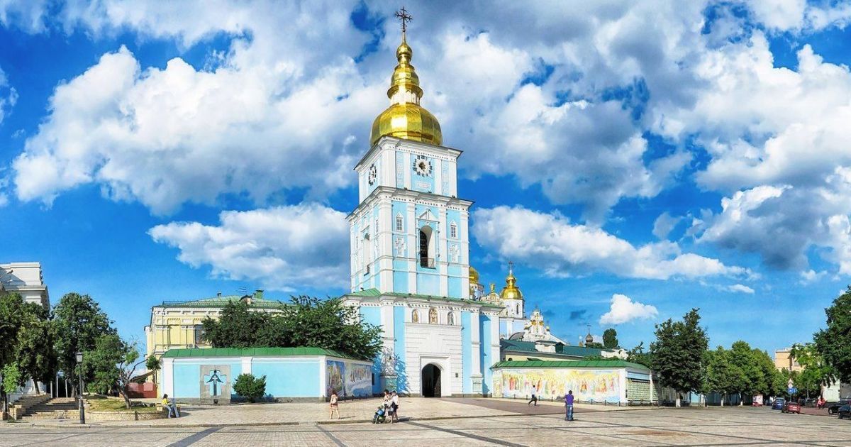 Из Константинополя в Киев привезли святые реликвии