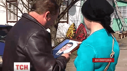 Подозреваемого в убийстве на Житомирщине от самосуда сельских жителей спас отряд полиции