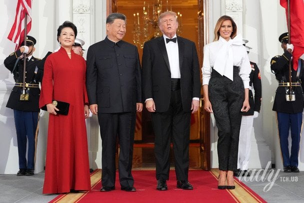 Сі Цзіньпін, Пен Ліюань, Меланія і Дональд Трампи  / © Associated Press