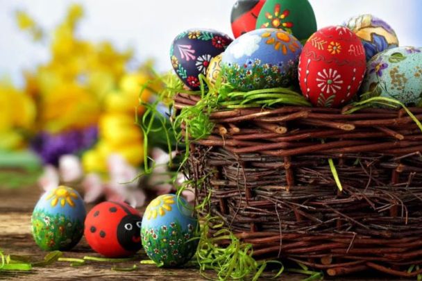 Як гарно українською вітатися на Великдень, як оригінально привітати один одного зі святом