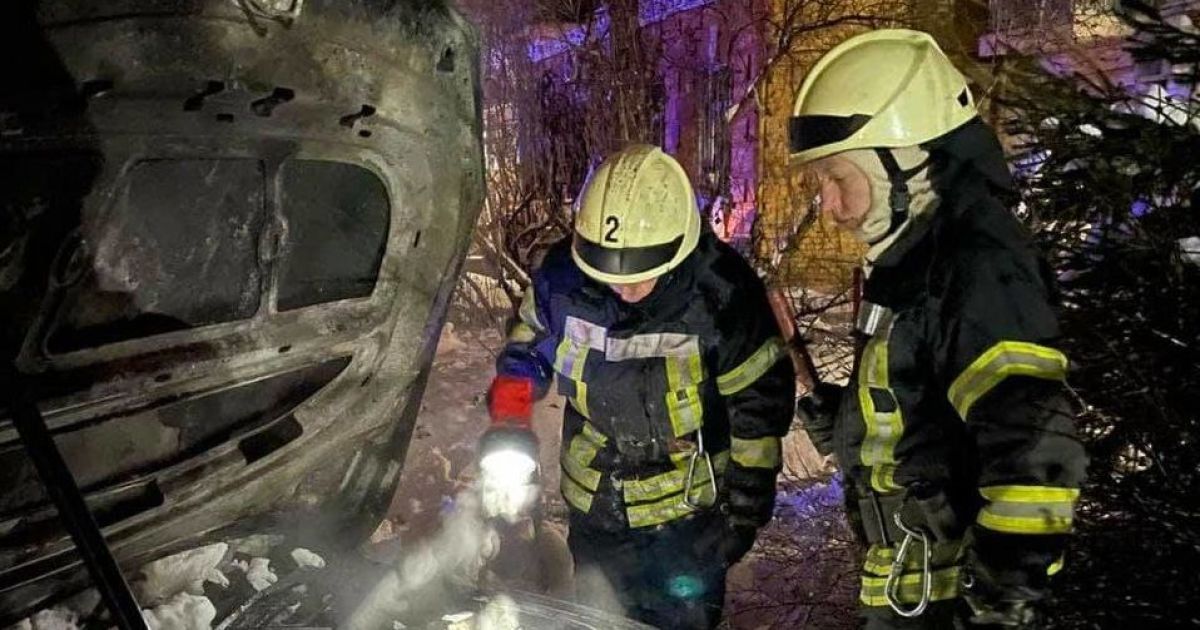 У Києві спалили автівку Антонова - засновника спільноти dtp.kiev.ua / © Управление ГСЧС Киева