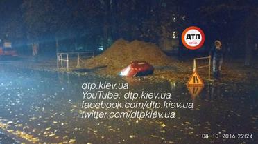 аварія на Волгоградській у Києві_4 / © dtp.kiev.ua