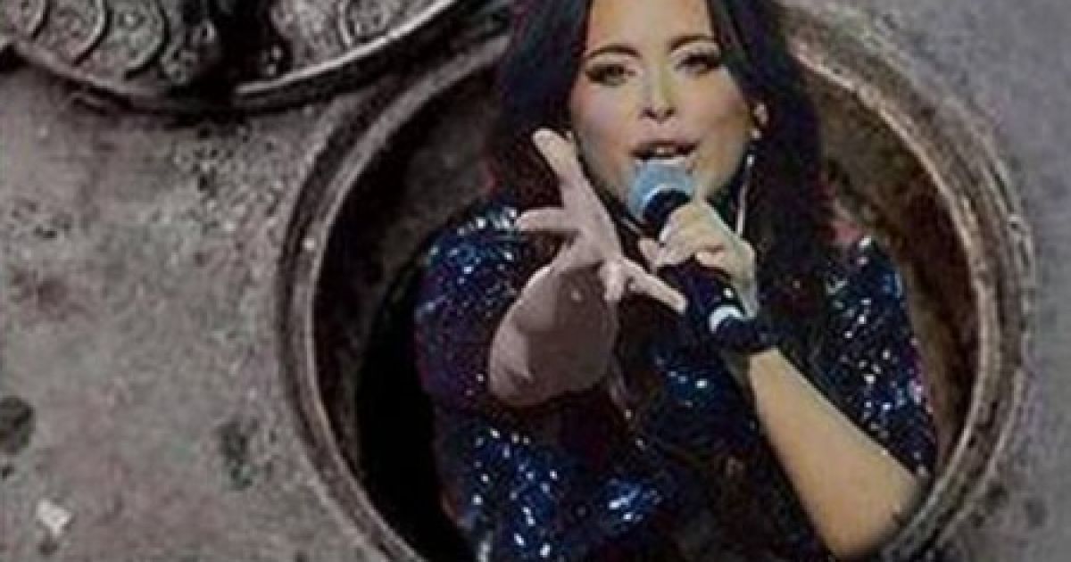 Выступление Ани Лорак на птицефабрике спровоцировало поток забавных фотожаб