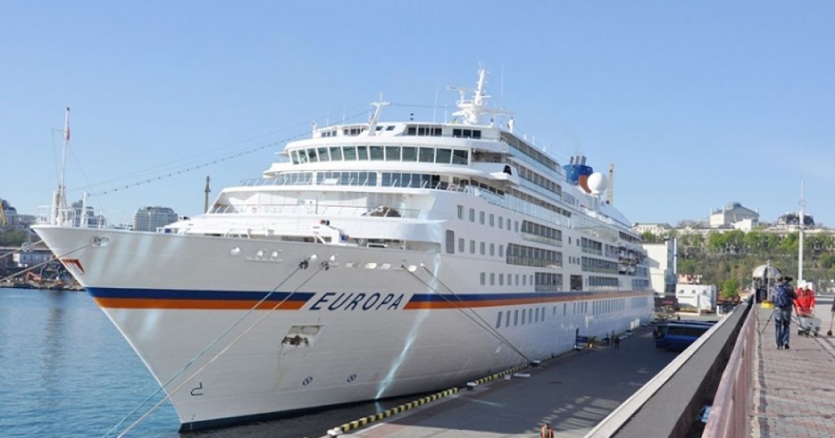 Завтра лайнер возьмет курс на Стамбул