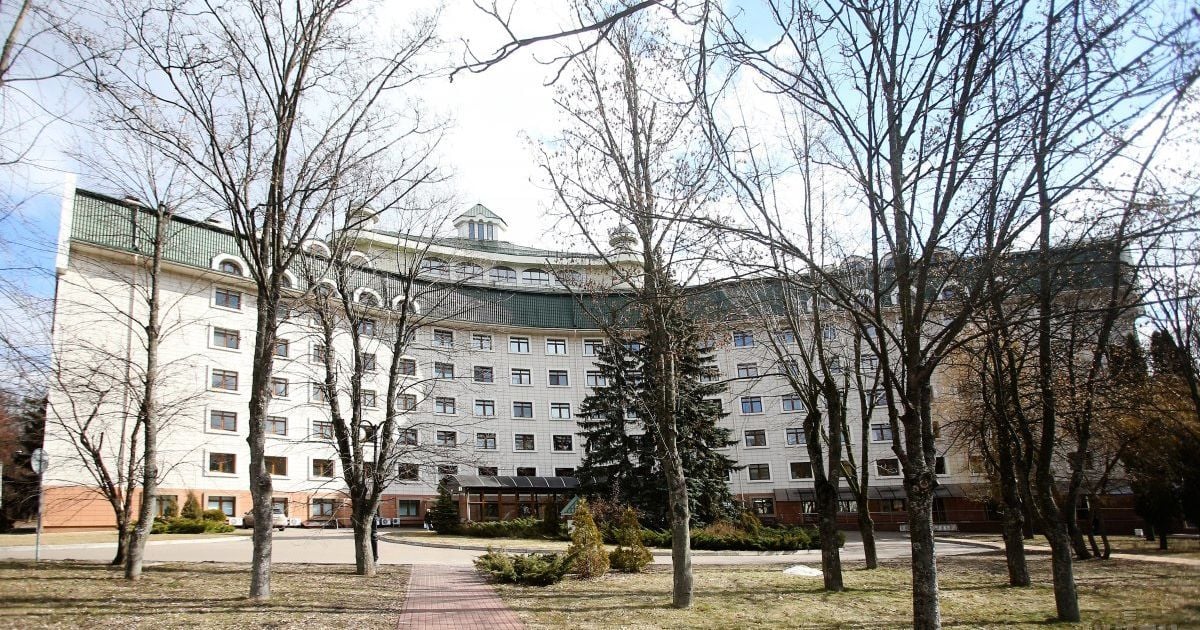 Больных коронавирусом планируют лечить в "Феофании" — СМИ
