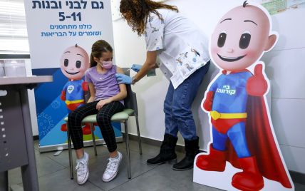 Як Ізраїлю вдалося розгорнути наймасовішу вакцинальну кампанію і що з цього досвіду може запозичити Україна