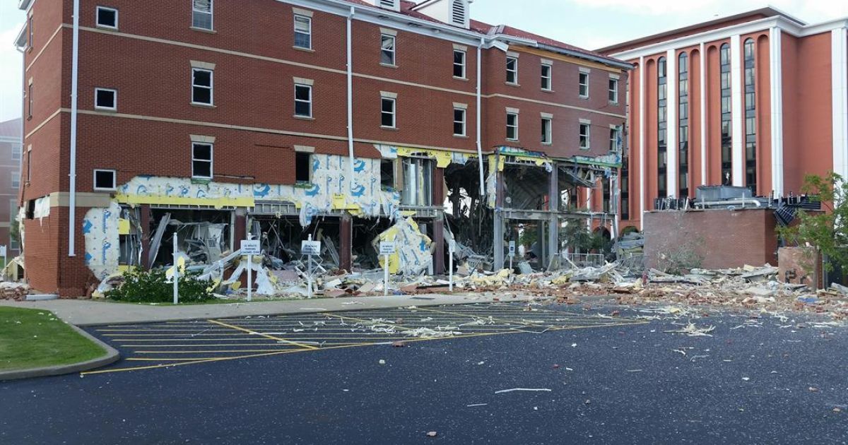 В США взрывом разнесло два этажа студенческого общежития