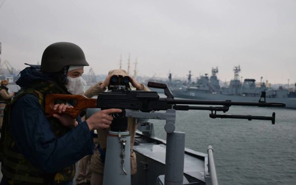 Украина приняла участие в совместных учениях типа типа PASSEX в Черном море. / © facebook/Тарас Чмут