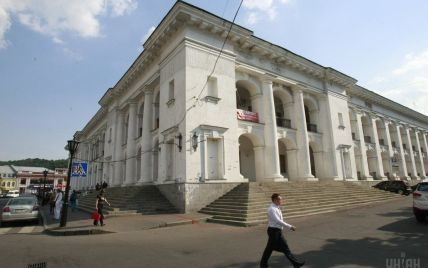Верховний Cуд повернув у власність держави Гостиний двір на Контрактовій площі в Києві