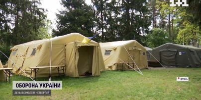 В Ирпене создали первый палаточный городок – как обосновались люди
