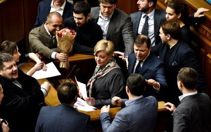 Порошенко возмутился поведением депутатов, которые сорвали выступление Гонтаревой