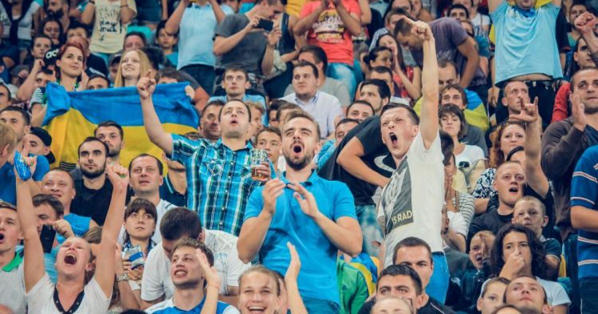Болельщики устроили роскошную поддержку "Шахтеру".