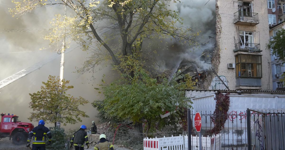 Київ атакували дрони-камікадзе: реакція знаменитостей на ранковий обстріл столиці