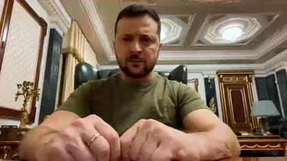 Зеленский за 30 октября: остановлен штурм россиян - сбит вертолет и самолет врага