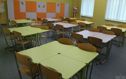 Стало известно, сколько школьных классов в Украине отправили на самоизоляцию из-за COVID-19