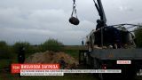 Піротехніки знешкодили 250-кілограмову бомбу, знайдену біля людських осель на Рівненщині
