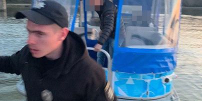 В Николаеве полицейские спасли самоубийцу, прыгнувшего с моста