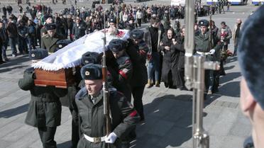 С Дмитрием Годзенком пришли проститься сотни людей. / © УНИАН