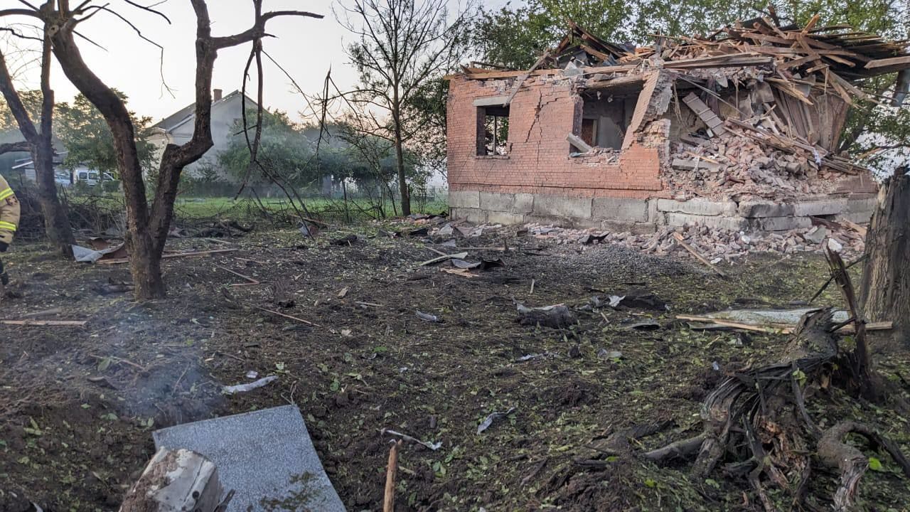 Росіяни вдарили ракетами по Львівщині, пошкоджено помешкання людей. / © Максим Козицький / Facebook