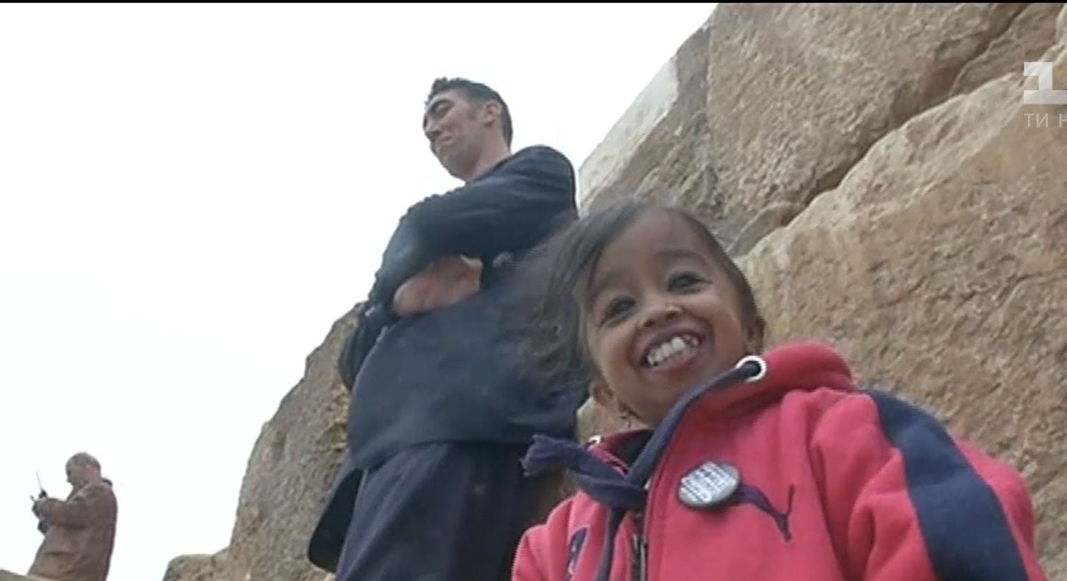 В Каире впервые встретились самый высокий человек и самая низкая женщина планеты