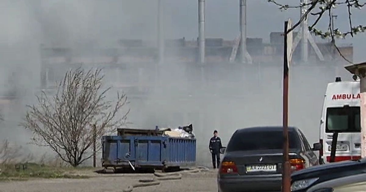Міліція, що виїжджала з території, розповіла, що зайнялося сміття