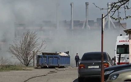 В Киеве занялся пожар на территории речного порта